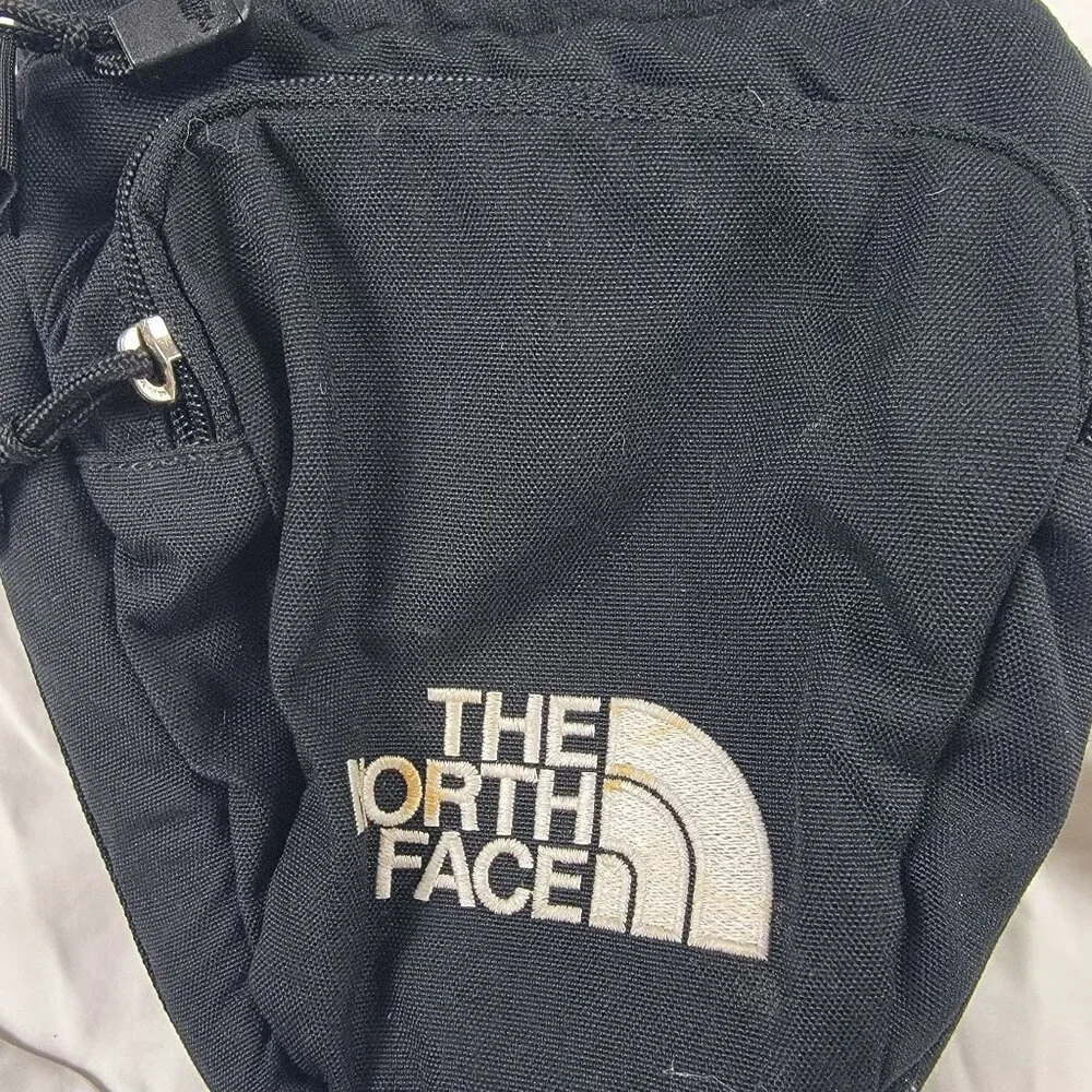 The North Face Padded Camera Bag Black Adjustable Strap Durable Travel Casual